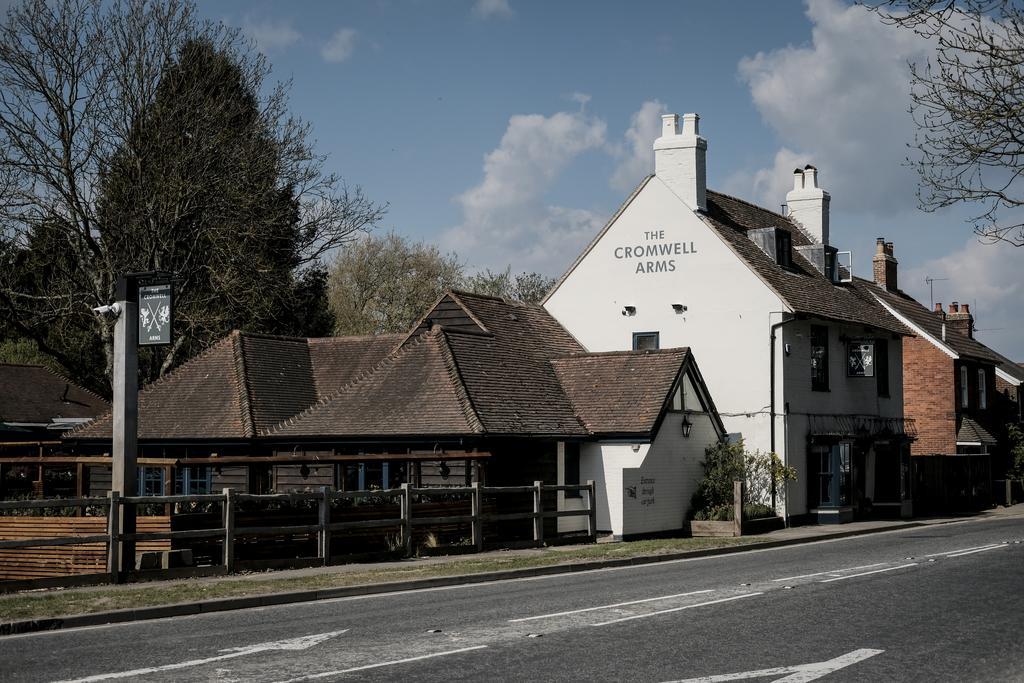 Cromwell Arms Country Pub With Rooms Romsey Luaran gambar