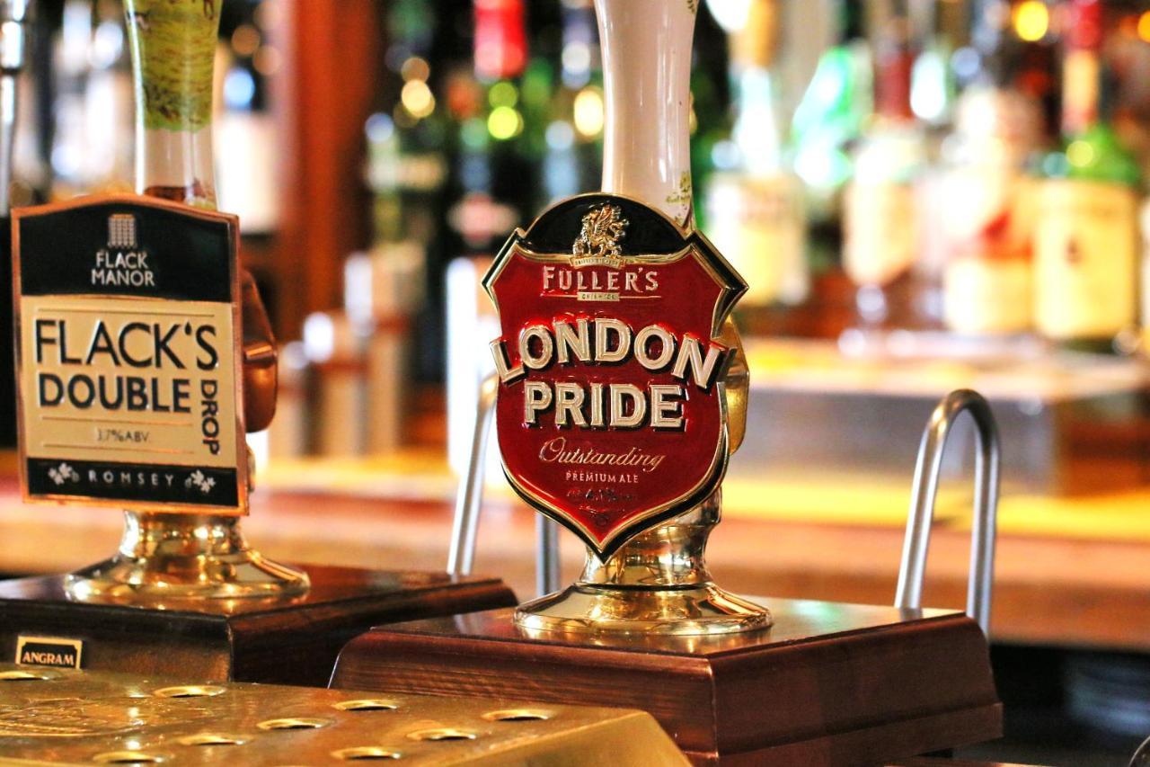 Cromwell Arms Country Pub With Rooms Romsey Luaran gambar